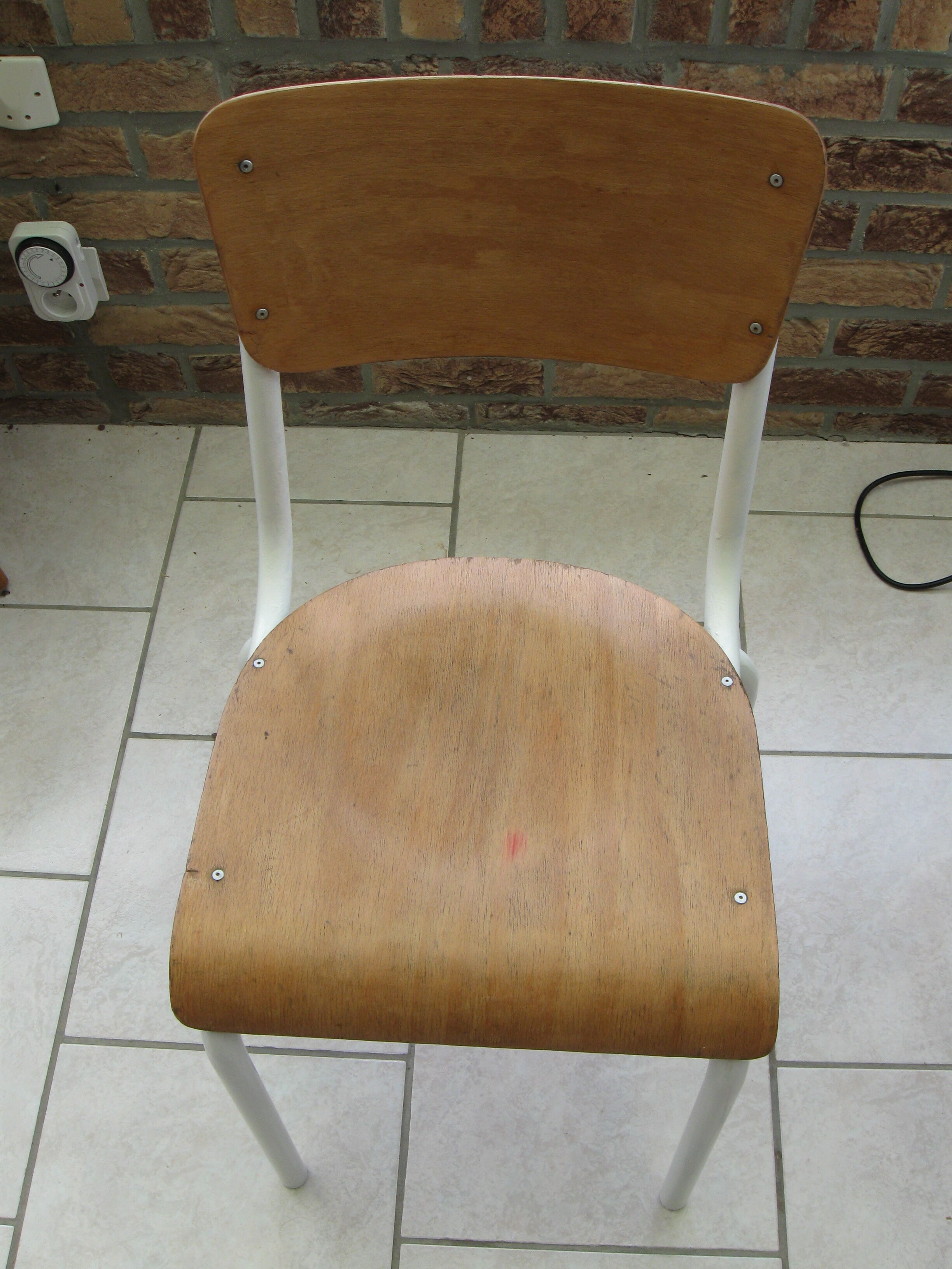 Ancien pupitre avec sa chaise