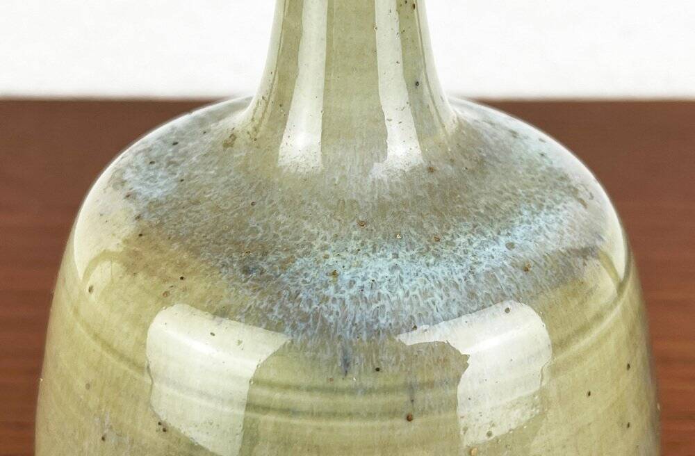 Mid-century German studio pottery vase by Görge Hohlt for Werkstatt Hohlt, Katzbach, 1960s.