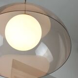 Lampe à suspension italienne en laiton, opaline et plexiglas de l'ère spatiale