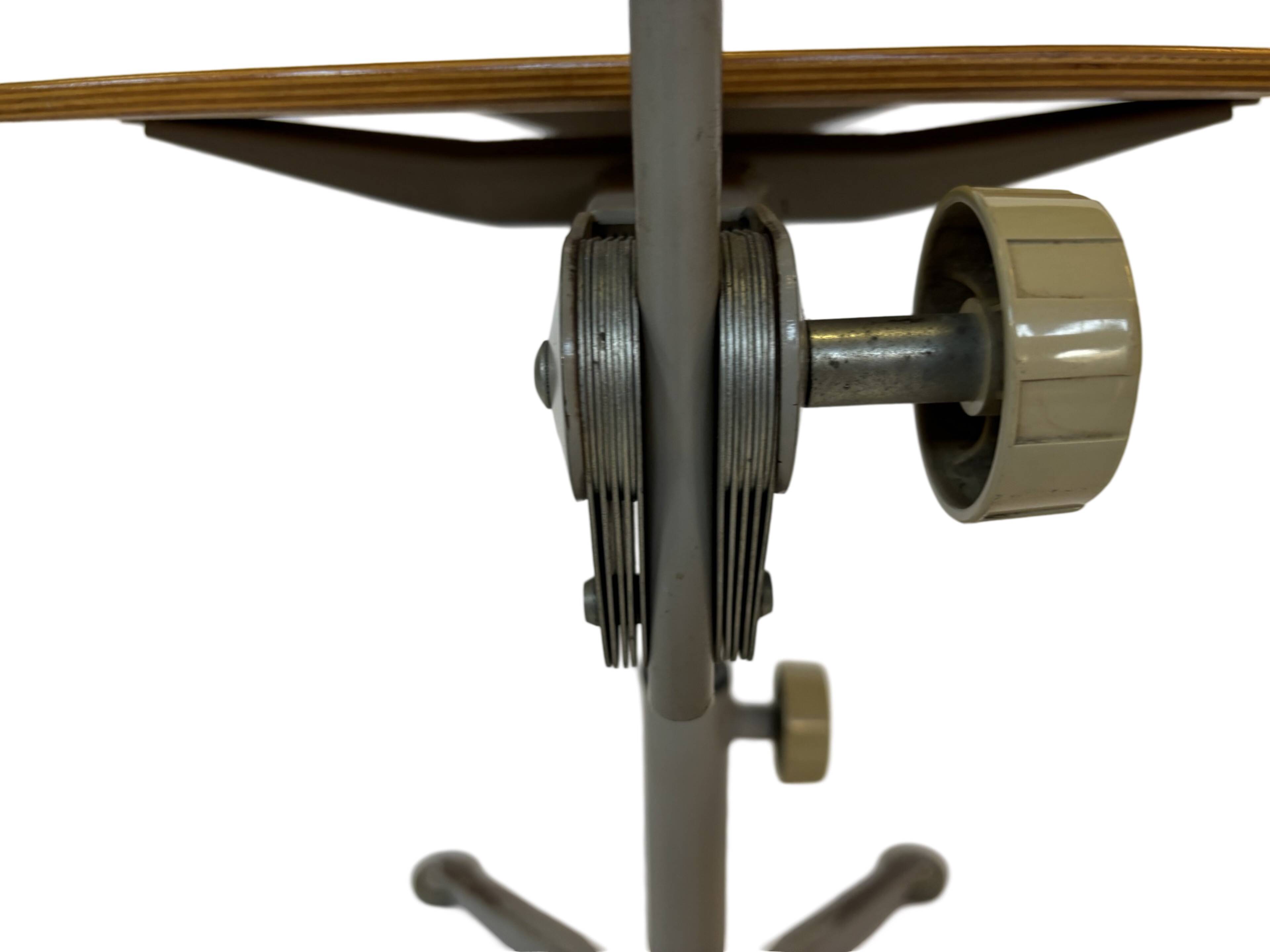 Vintage Friso Kramer work chair from Ahrend de Cirkel dutch design