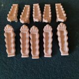 Set of 10 porcelain knife holders