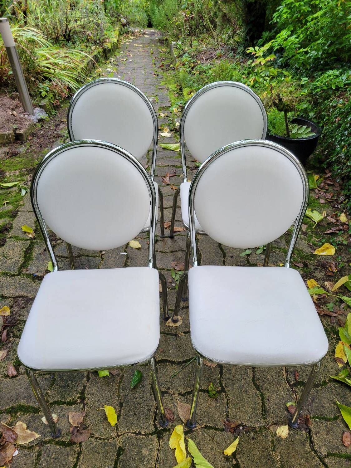 4 skai chairs