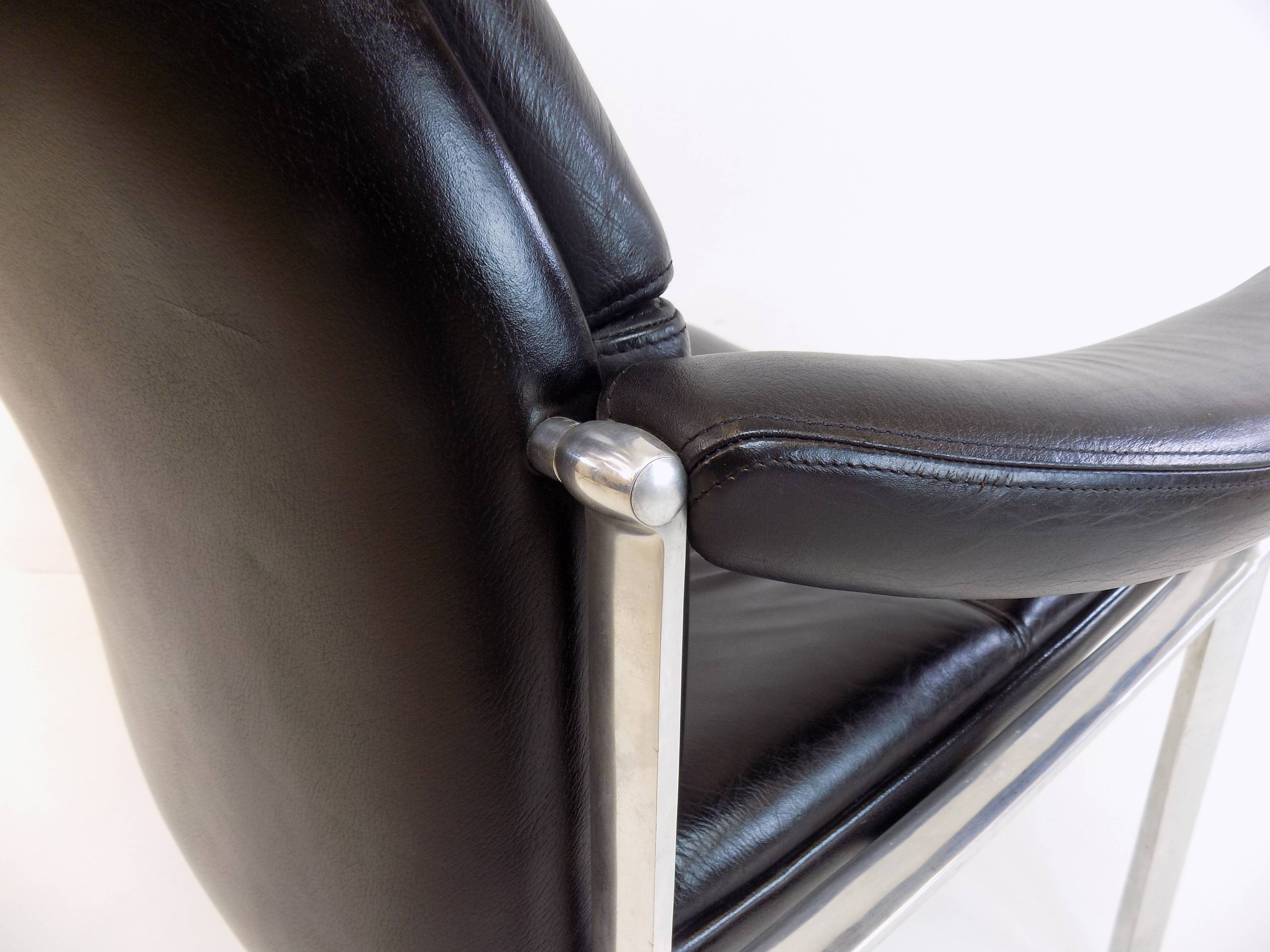 Lot de 2 fauteuils en cuir Röder Söhne by Miller Borgsen