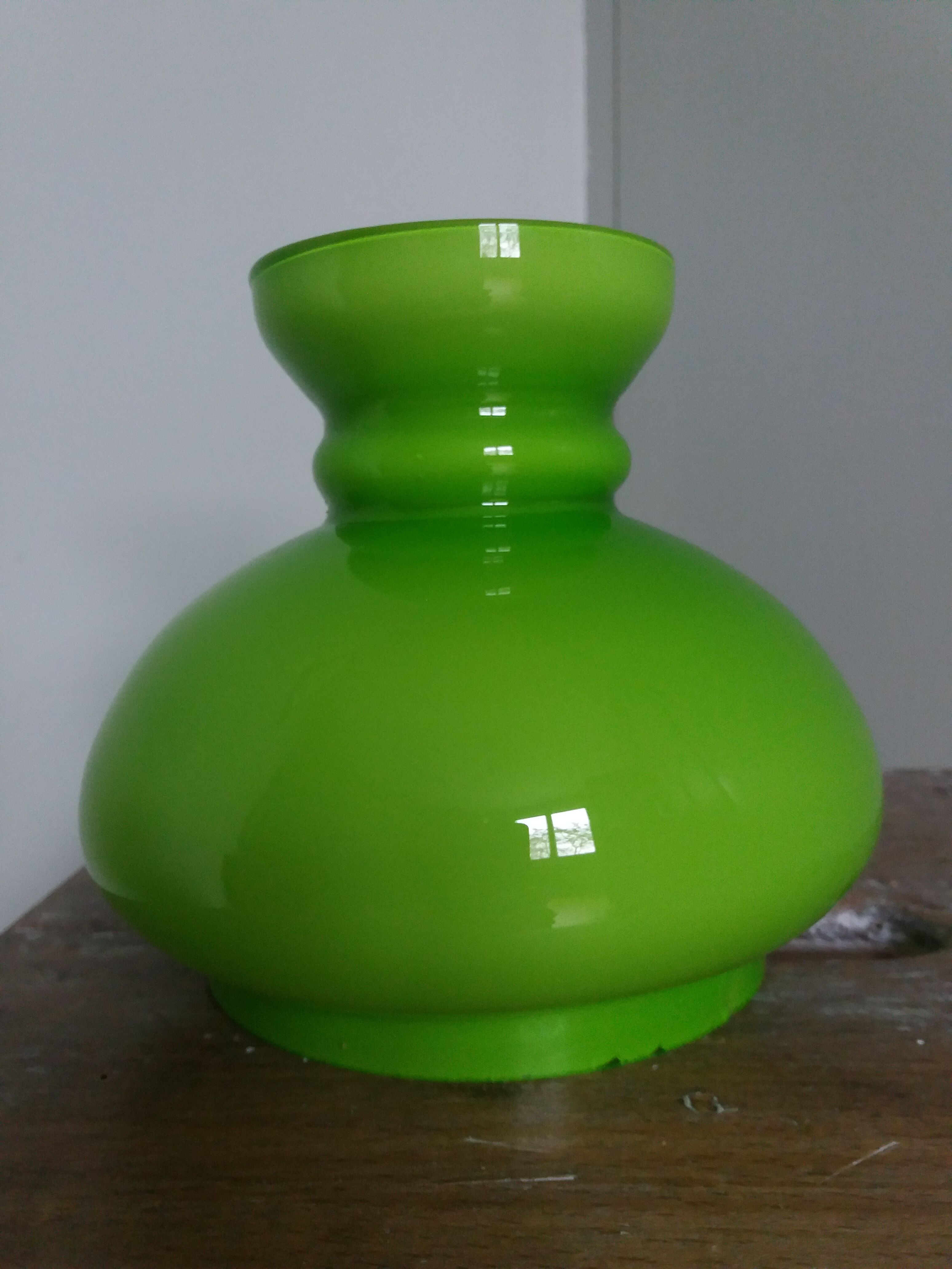Opaline globe lampshade