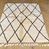 Moroccan Berber carpet Beni Ouarain with black diamonds 210 x 160 cm