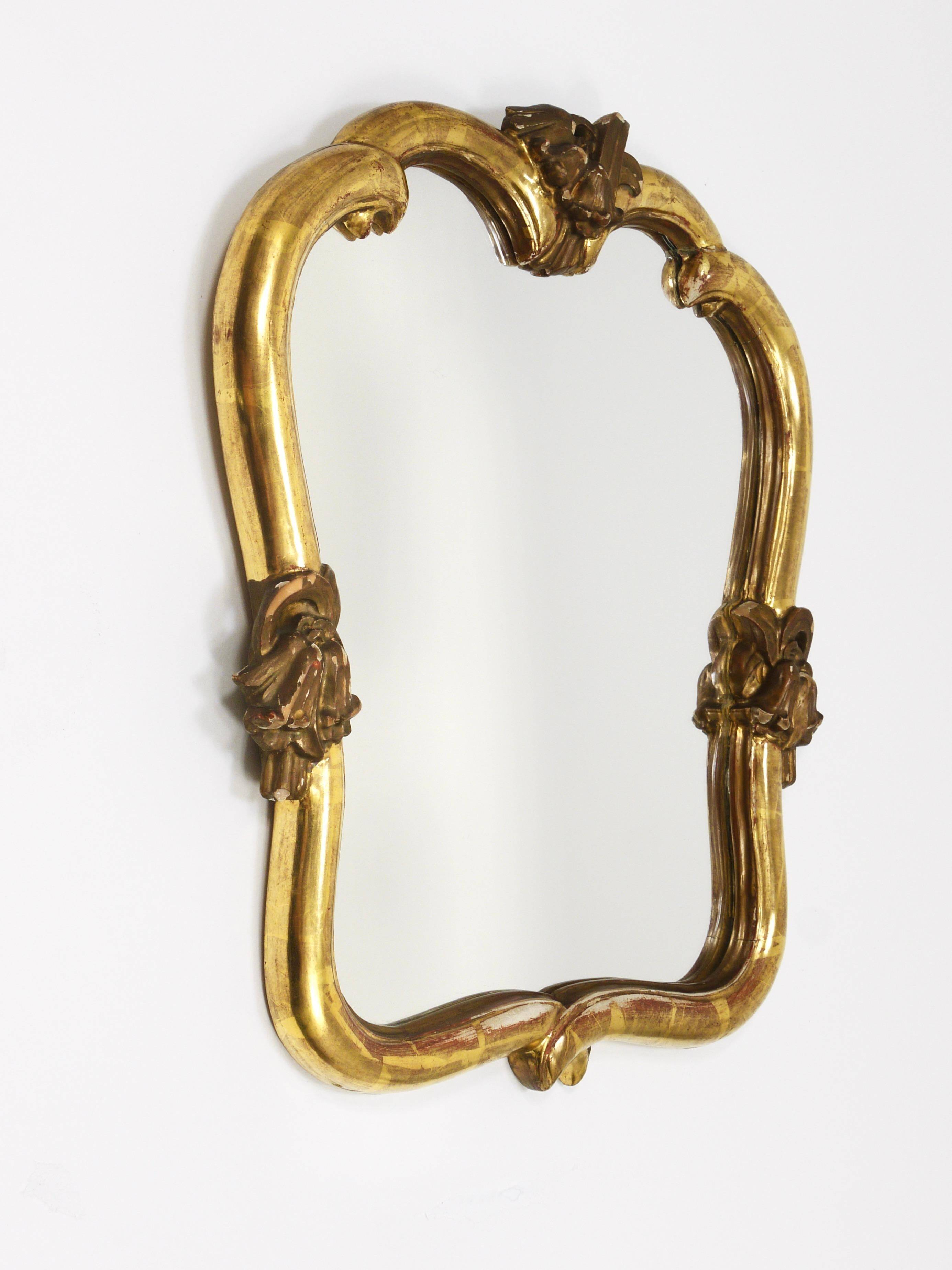 Max Welz Vienna Art Nouveau Hand-Carved Gilded Wood Wall Mirror, Austria, 1930s