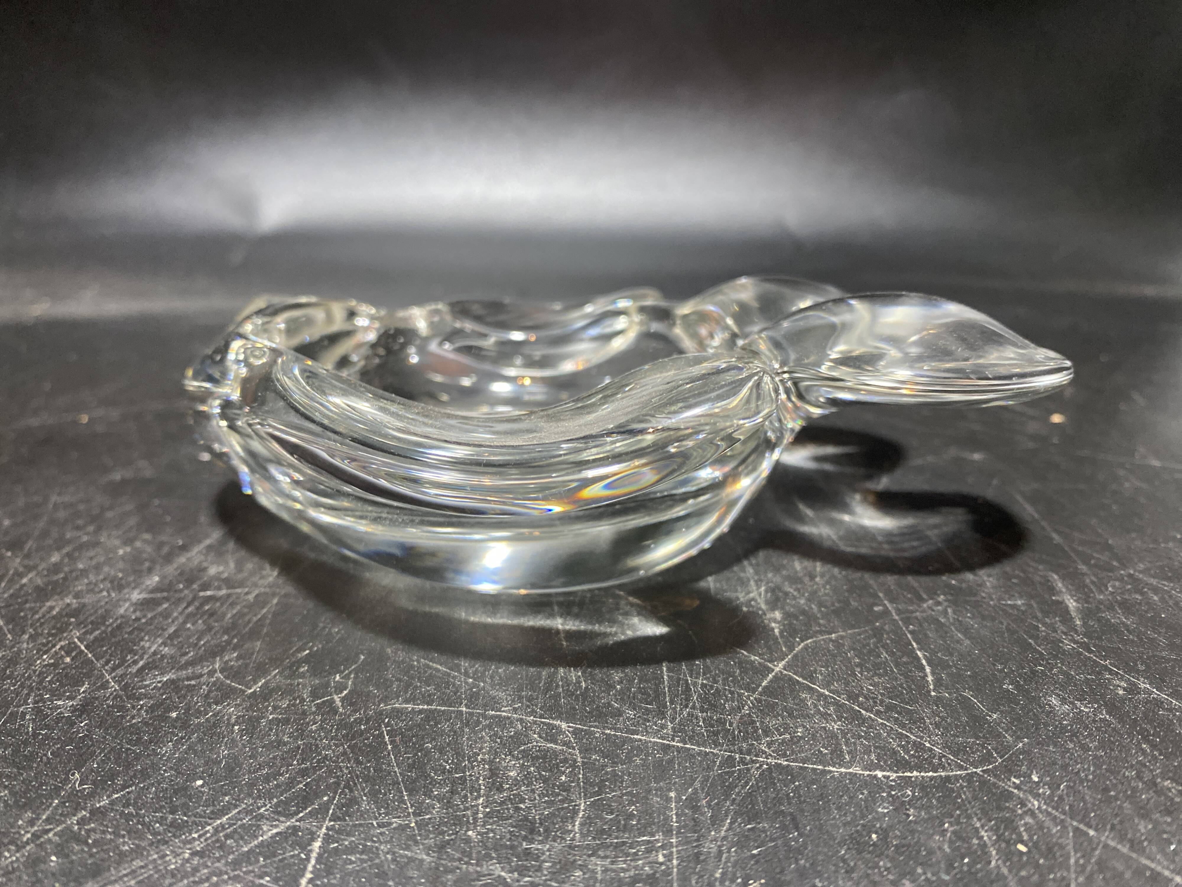 Tidy in the shape of glass fish