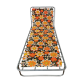 Vintage SOleil bath, Orange flower deckchairs