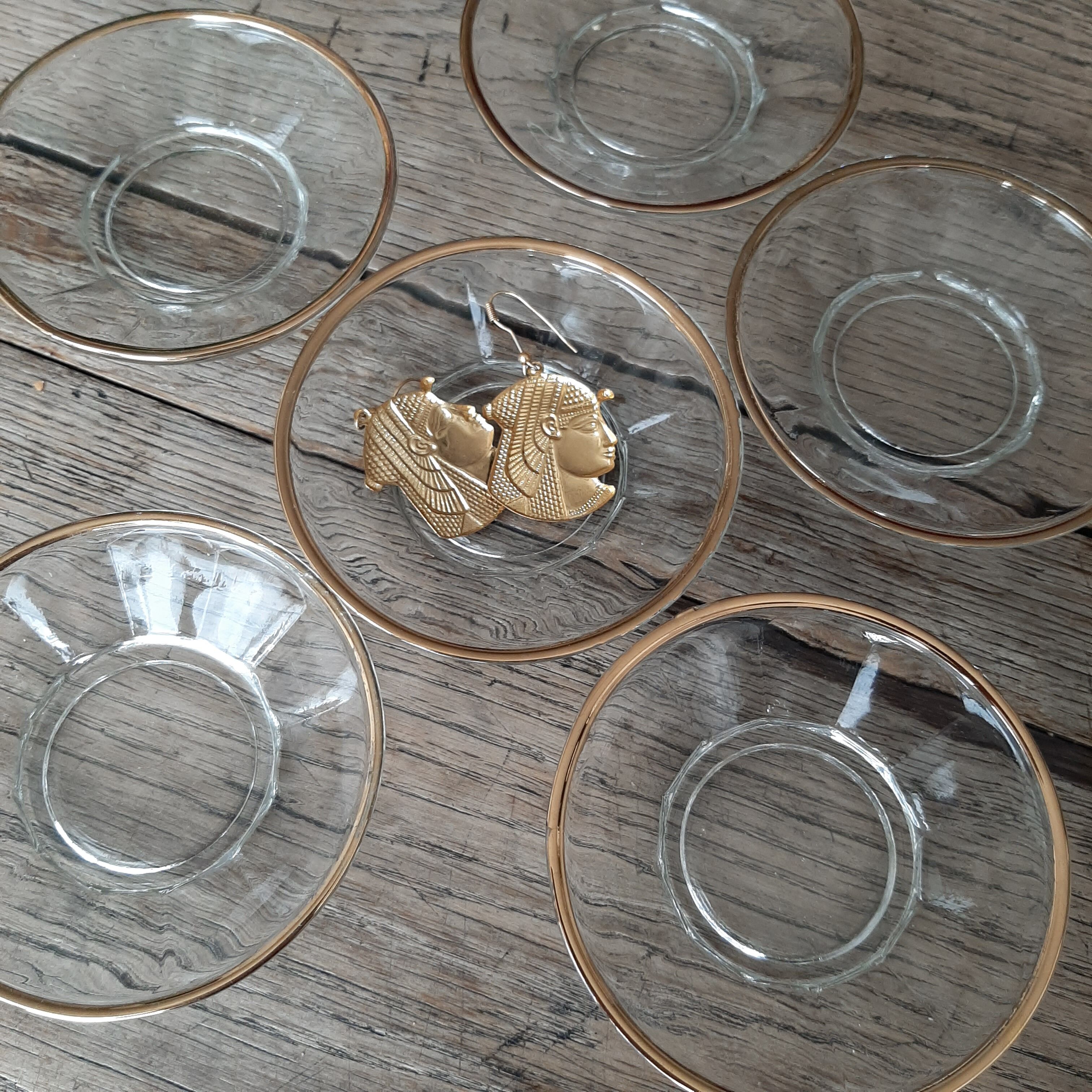 Lot 6 glass cups and gilding