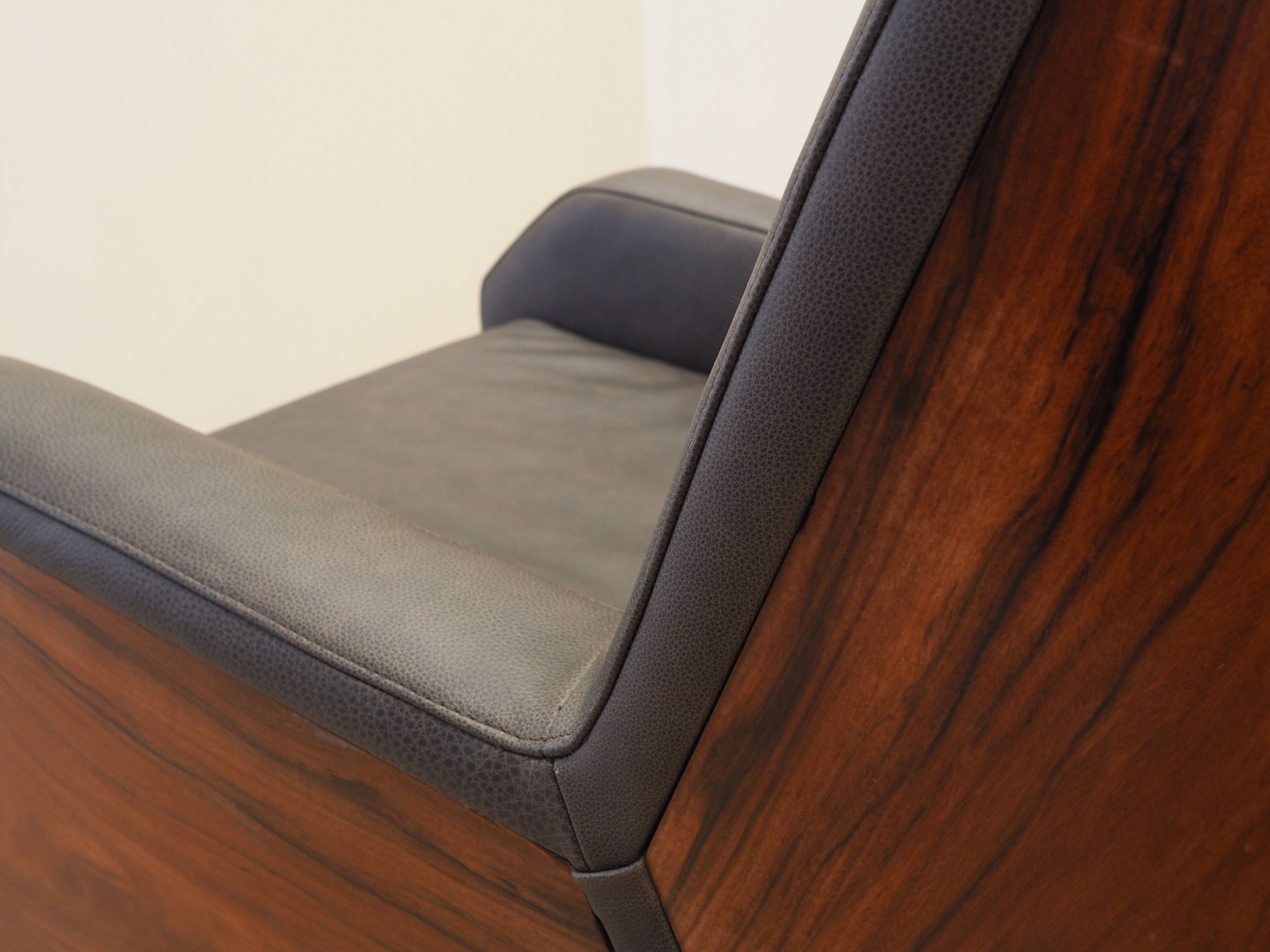 Leather armchair, Italian design, 1970s, production: Italy