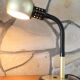 Lampe de tablle ou bureau aluminor 1970's rare couleur dorée
