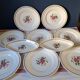 Suite de 8 assiettes plates peintes main