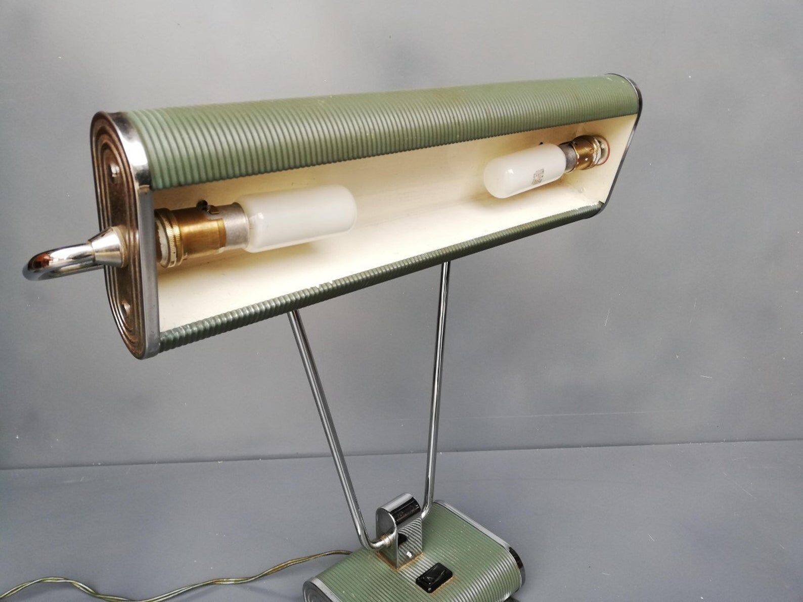 Jumo desk lamp
