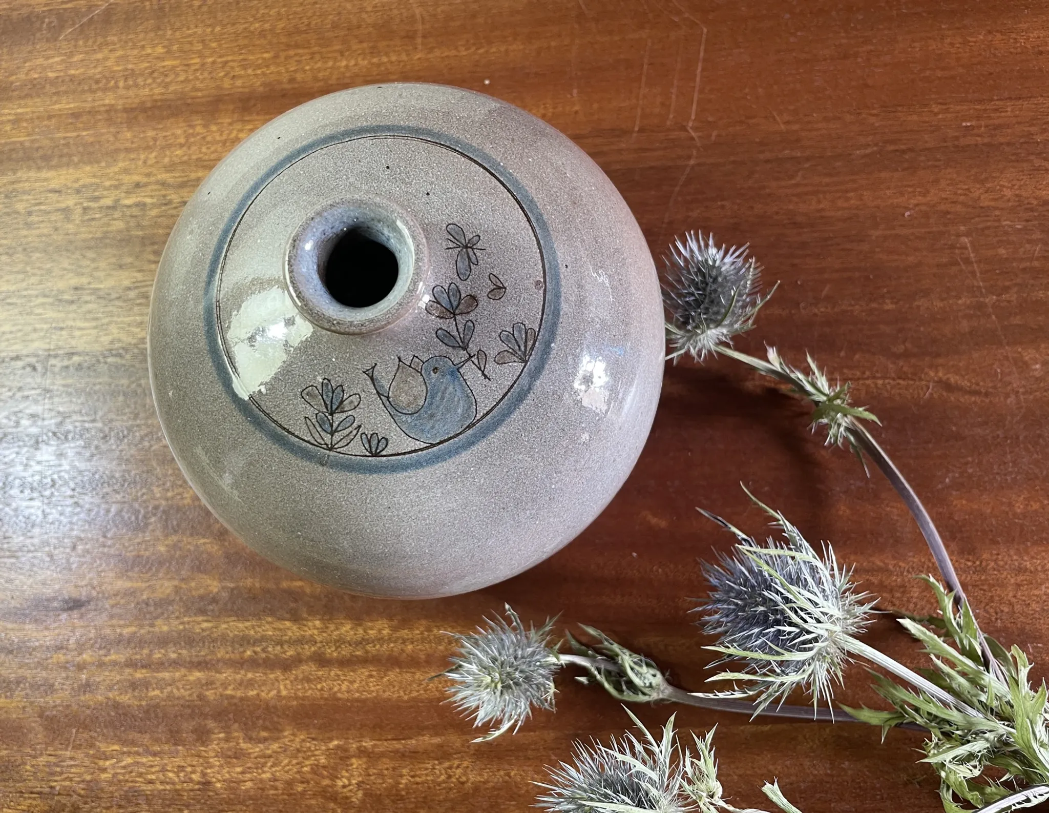 Ball vase pottery Millian