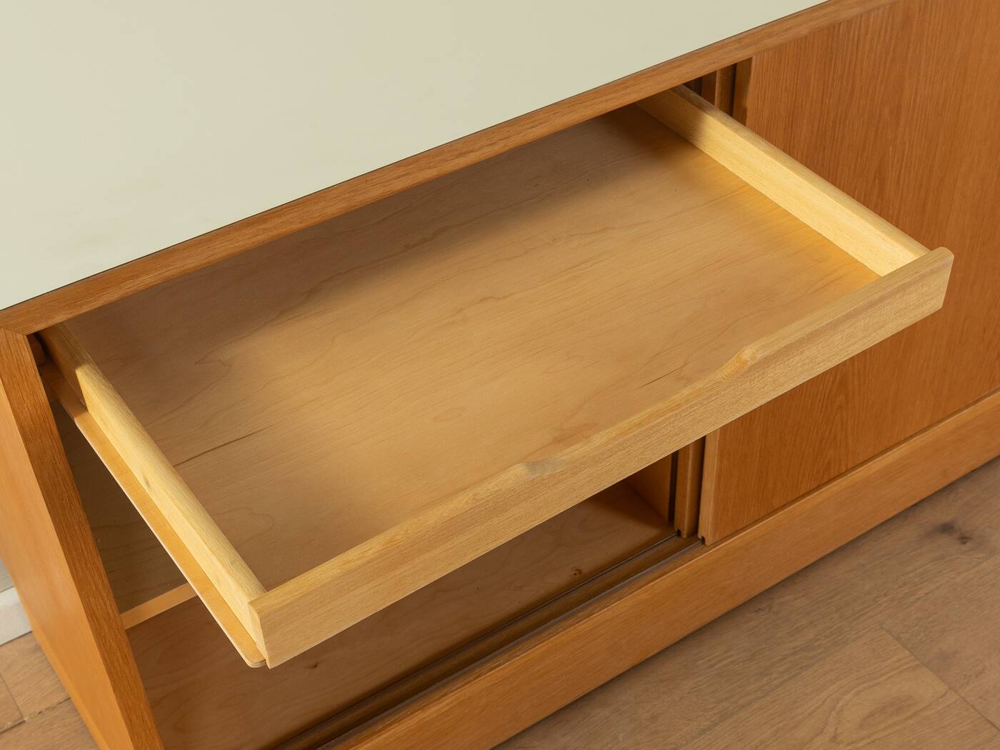 1960s Dresser