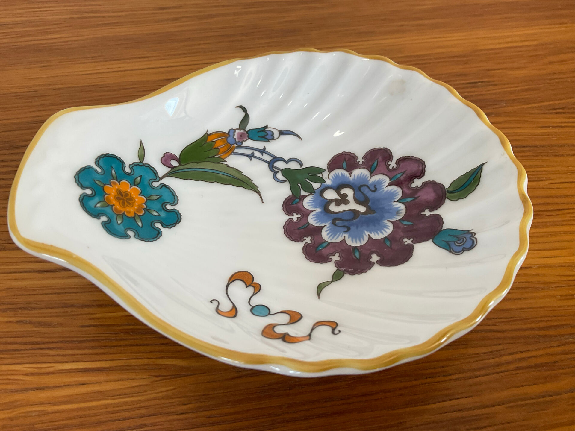 Palmyra Royal Worcester dish or bowl.