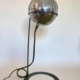 Eyeball lamp on base