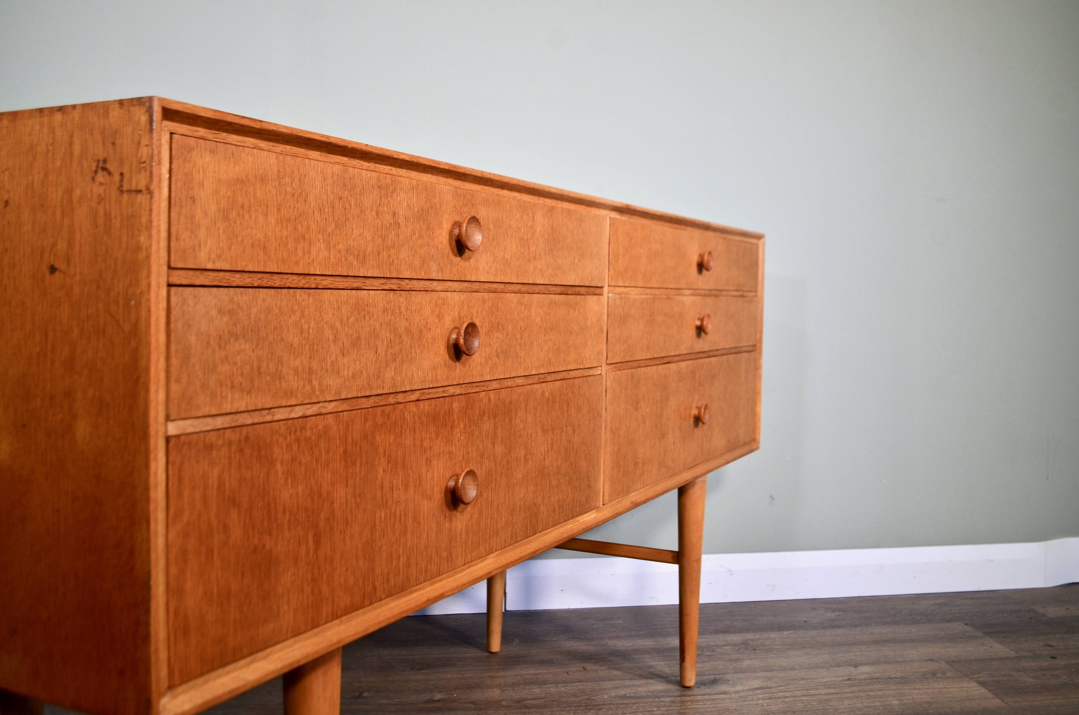 Midcentury Meredew Sideboard / Chest Of Drawers In Oak. Vintage Modern