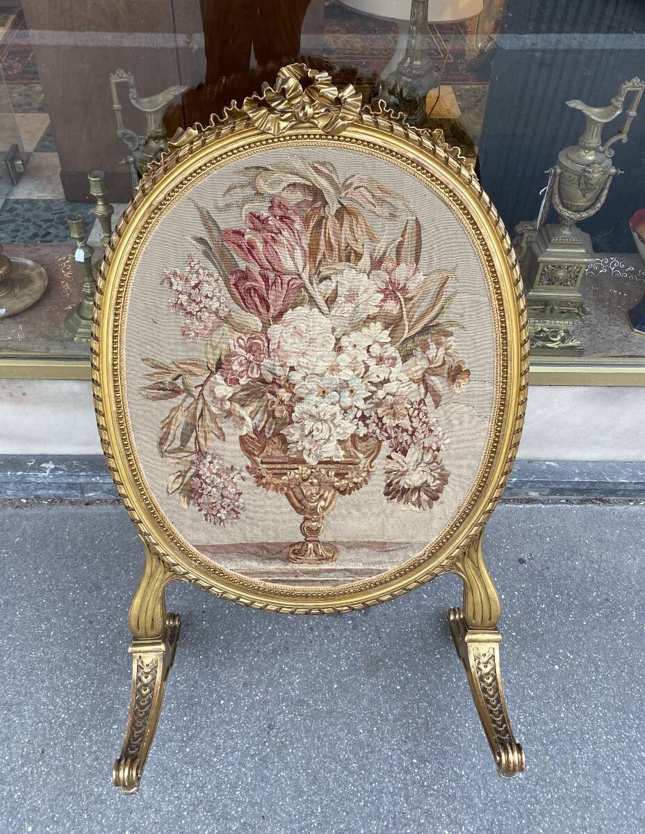 Gilded wooden screen and Napoleon III floral tapestry