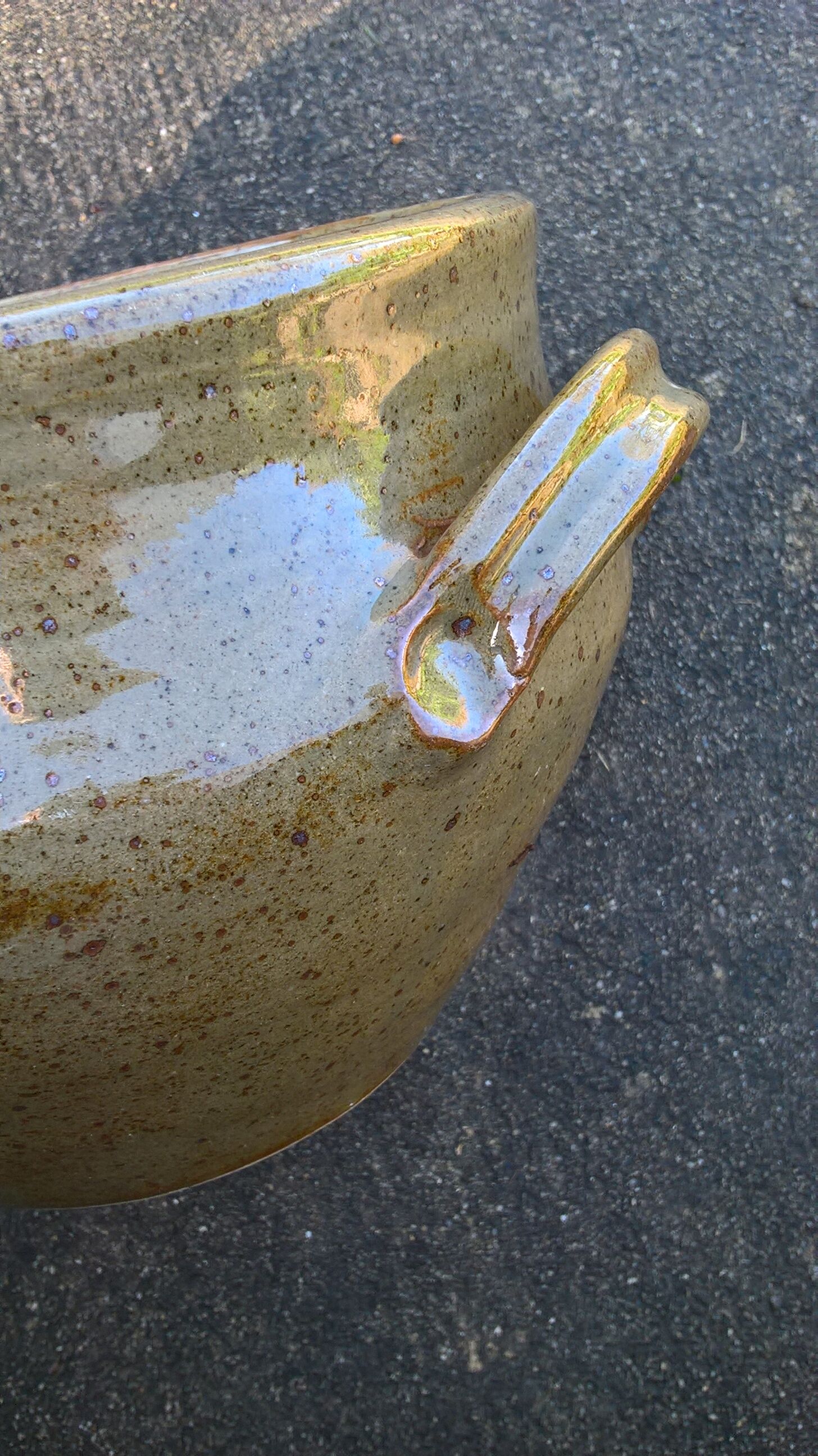 Bowl of varnished sandstone