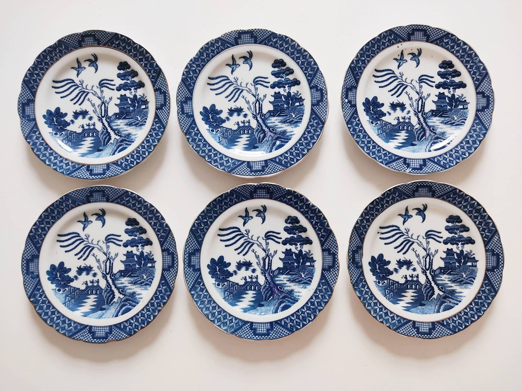 Set of 6 English porcelain dessert plates
