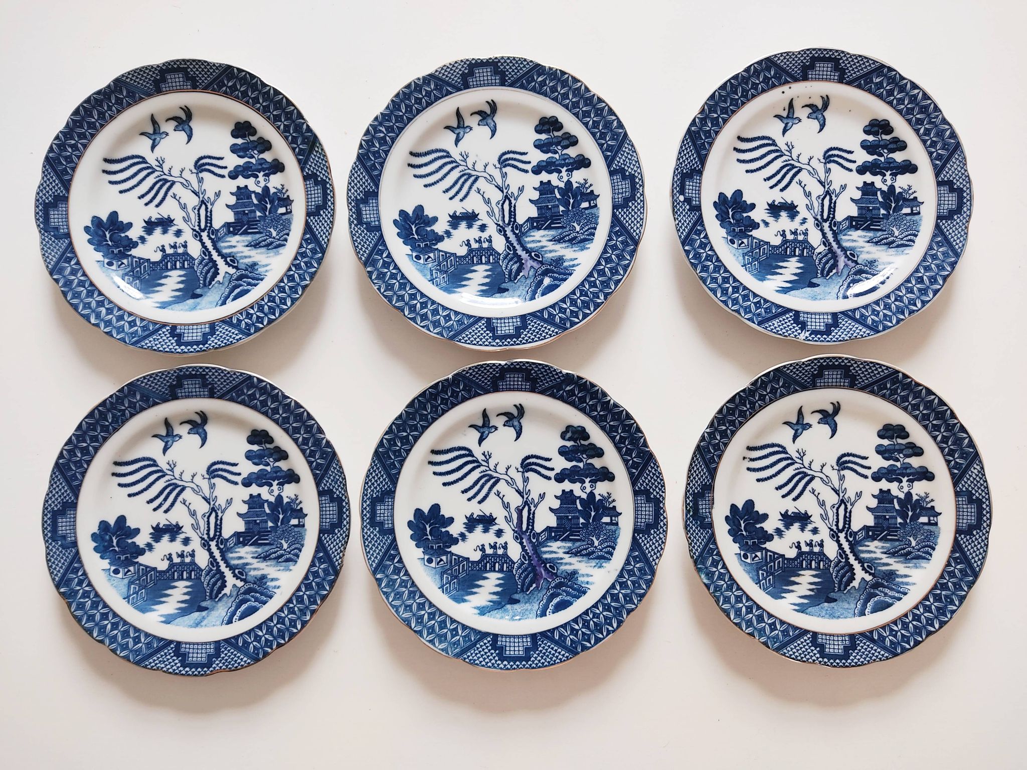 Set of 6 English porcelain dessert plates