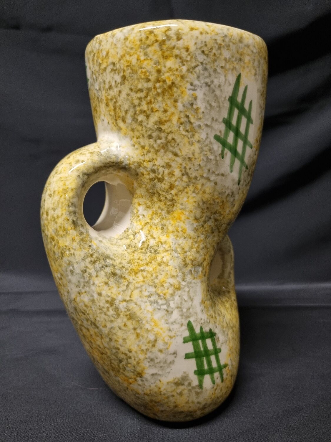 Vase J. Yell blue thistles