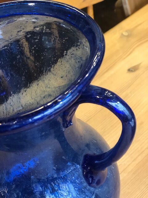 Pitcher made of blown and bubbled glass