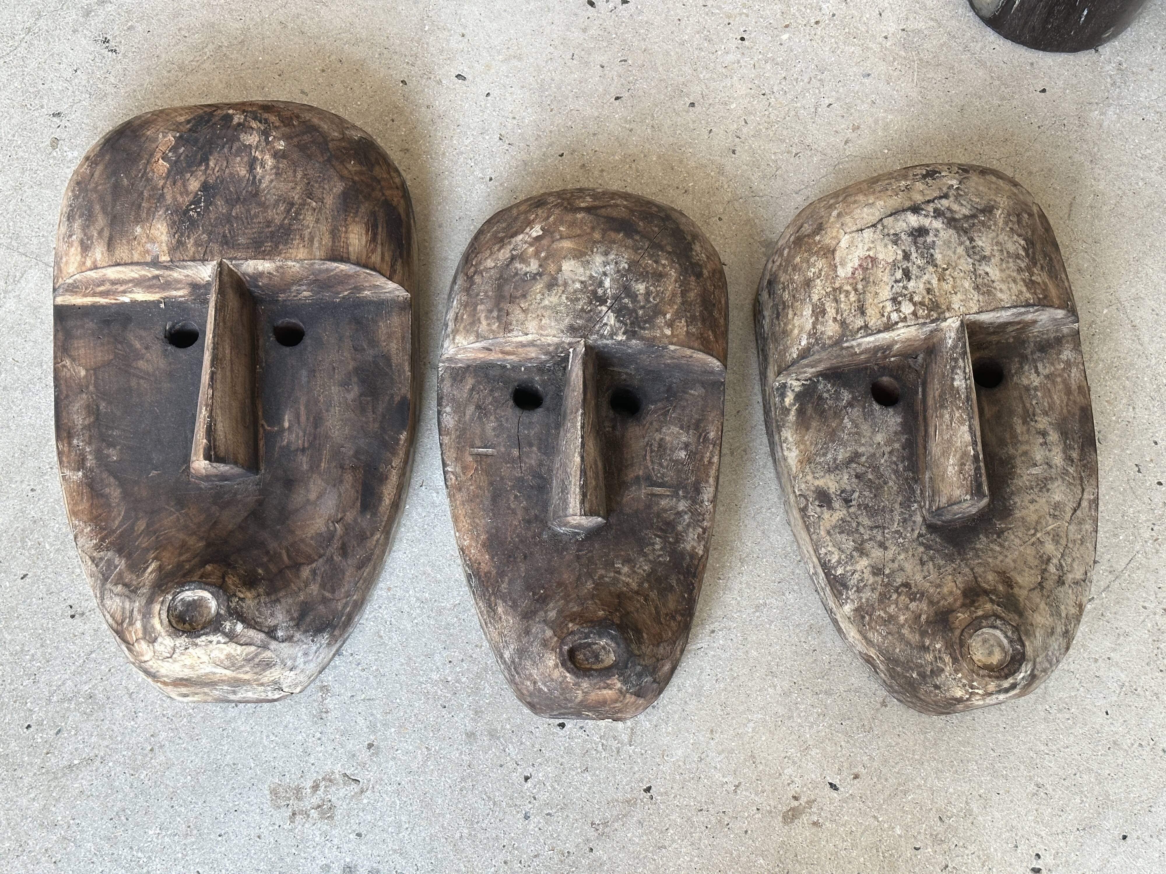 Large Timor mask in patinated wood H:50cm (1)