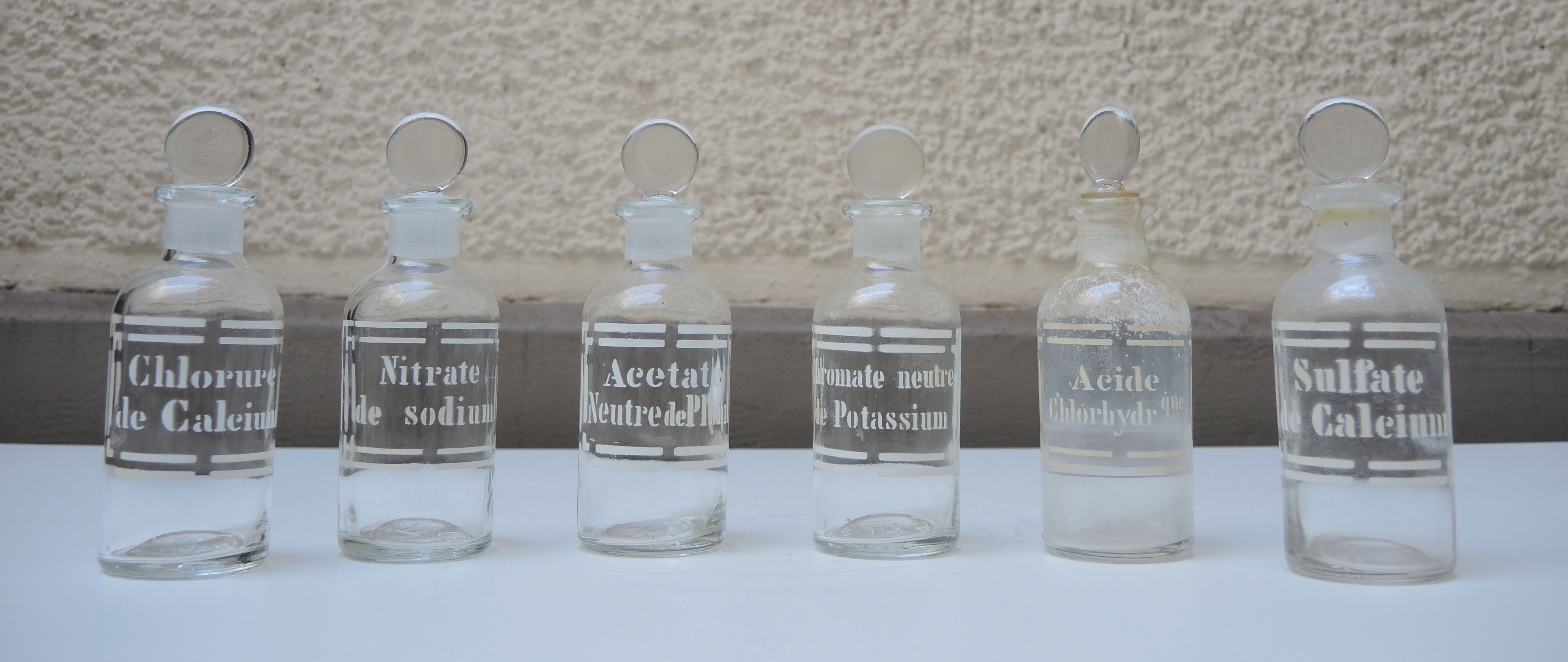 6 old glass chemist bottles