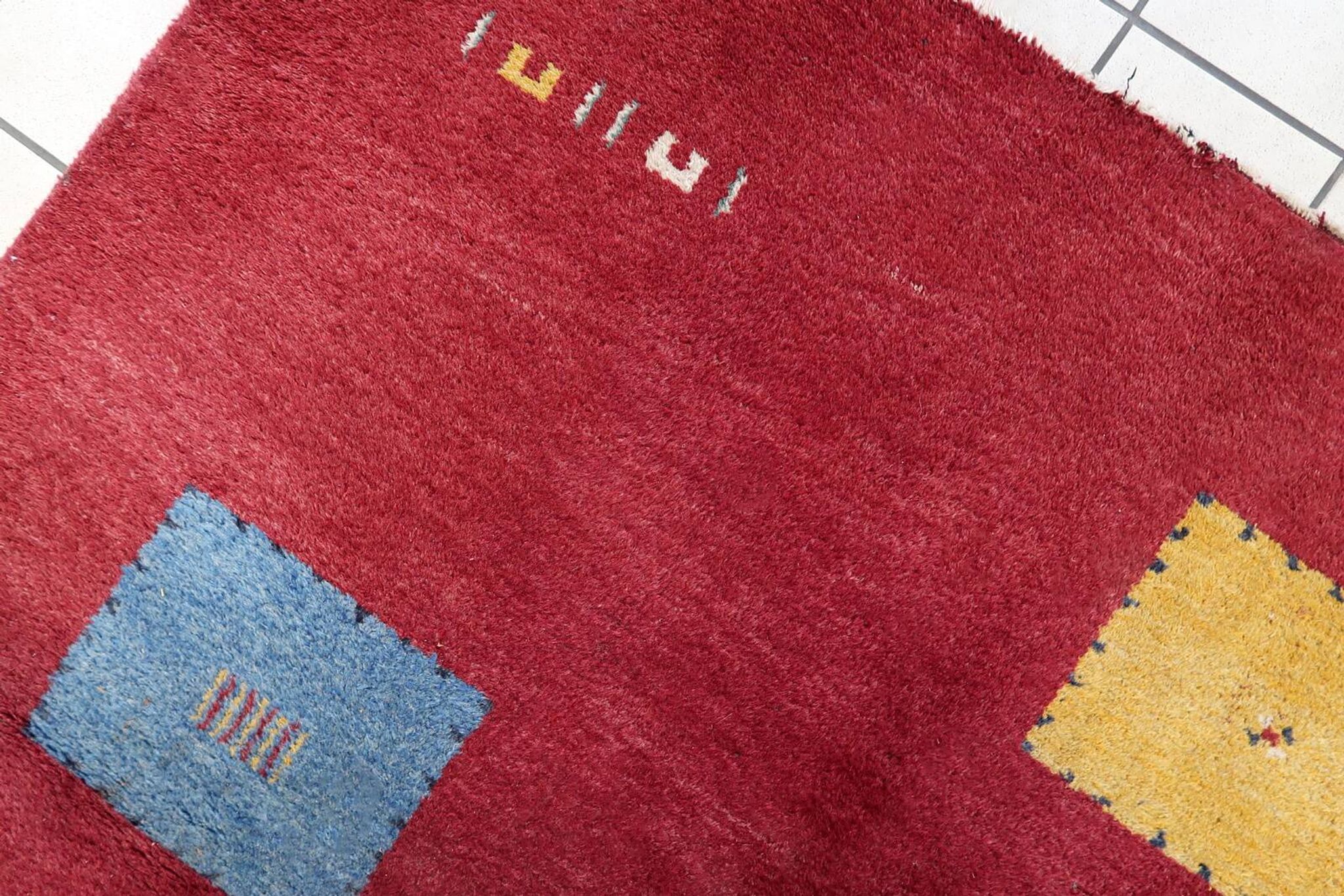 Tapis Gabbeh persan vintage en laine fait main – 143 x 202 cm - 1C1037