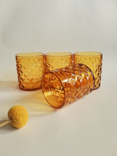 Set de 4 verres à apéritifs Pernod en verre ambré vintage