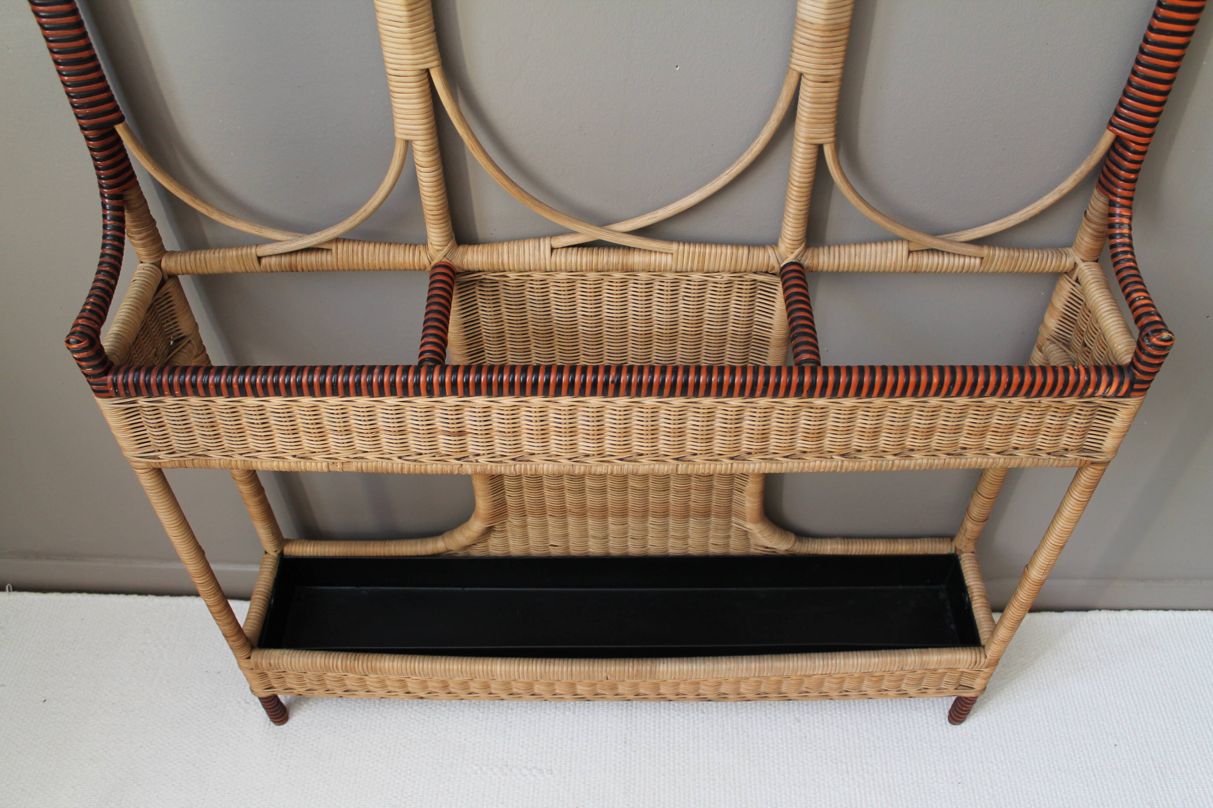 Porte-manteaux of the vintage years