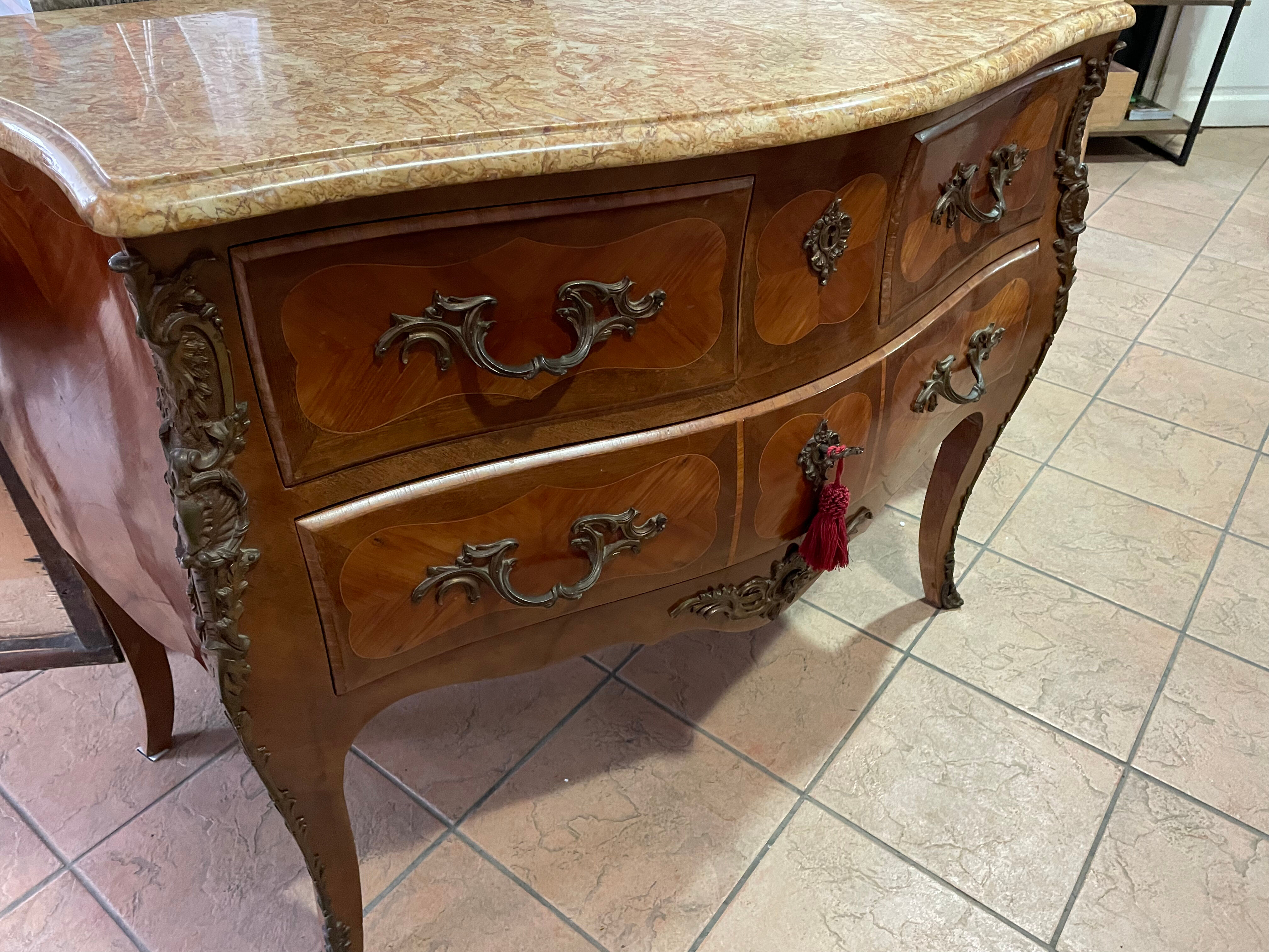 Commode Louis XVI marquetry