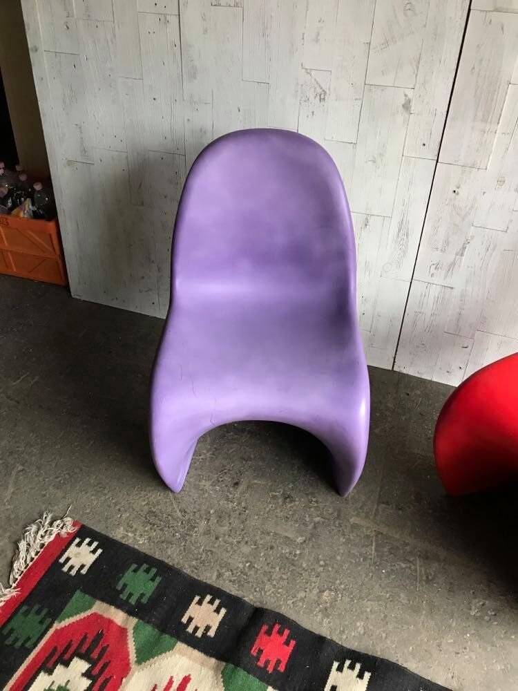 Set of 2 Panton chairs by Verner Panton for Vitra in purple and plum plastic, matte finish.