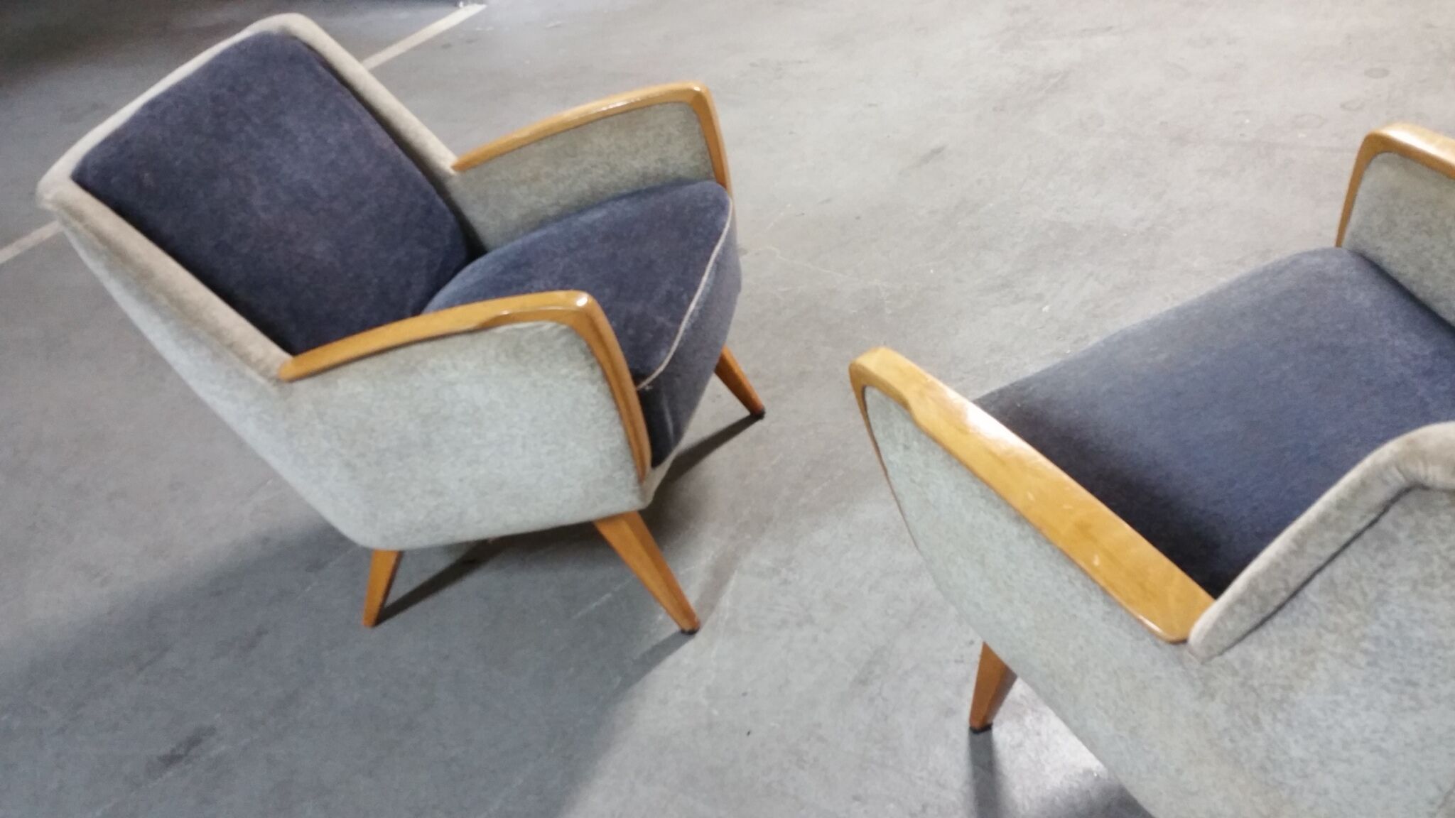Bi color armchair of the 59/60