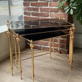 3 pull-out tables