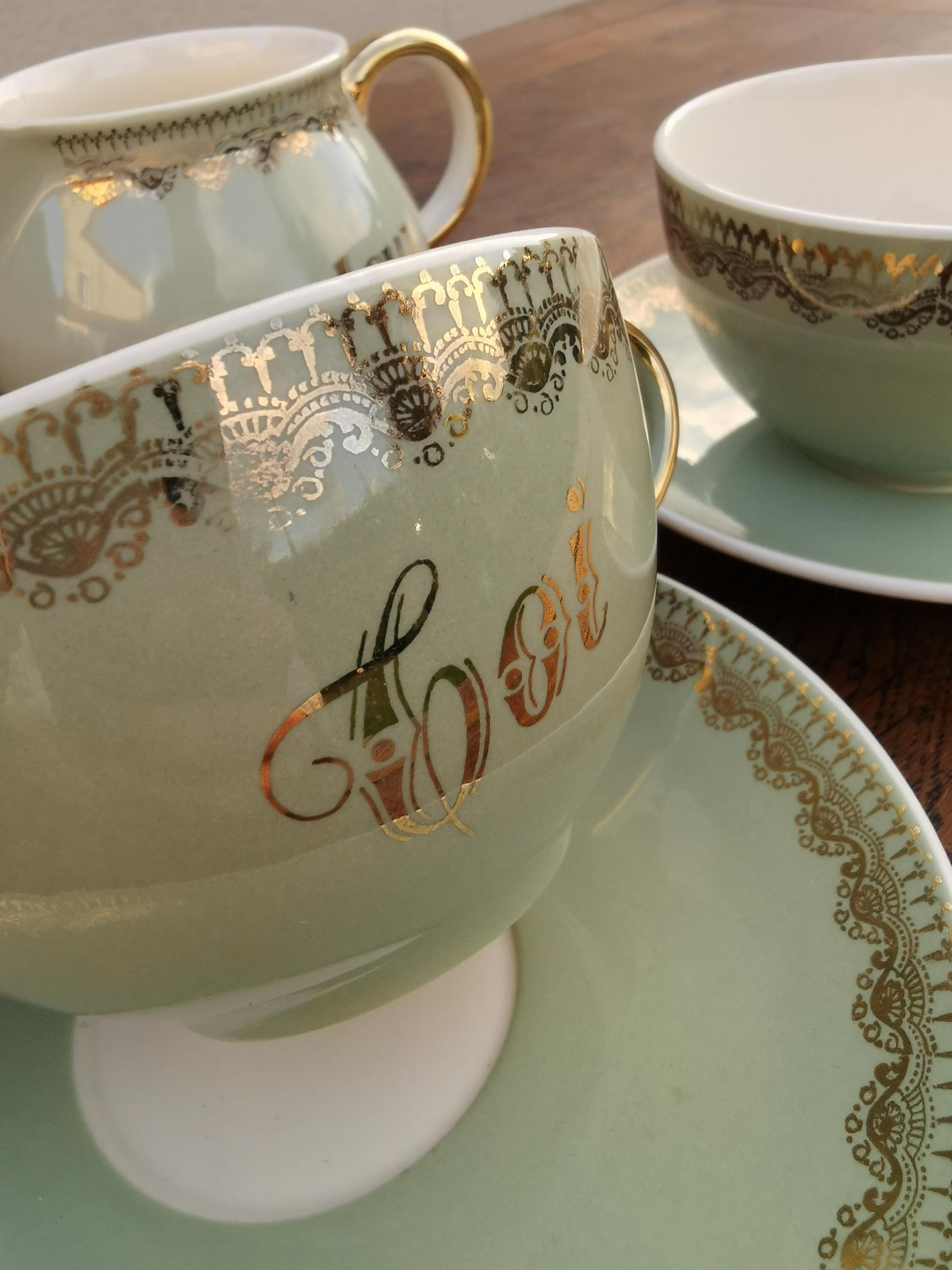 Cup and pitcher set, toi et moi nous deux, villeroy & boch