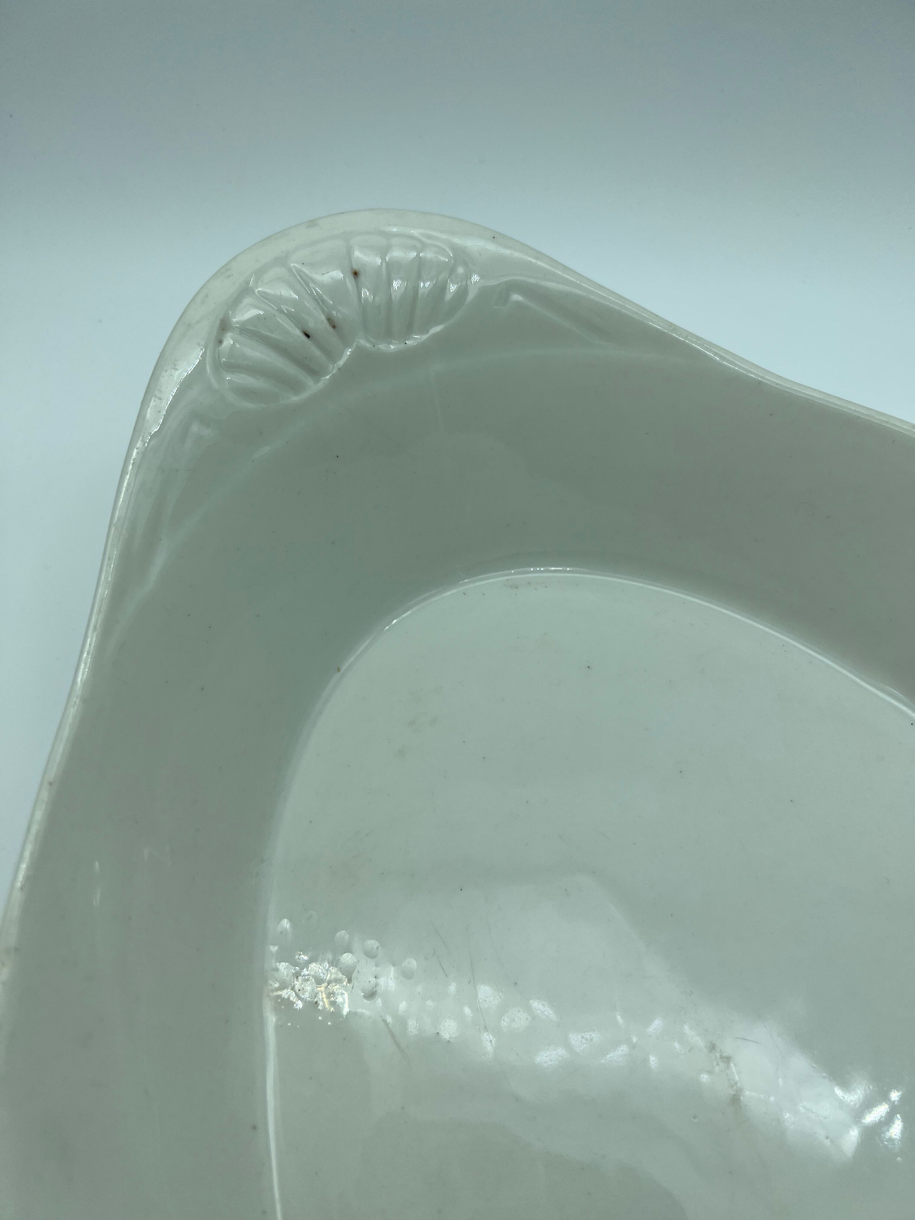 White oval dish with hollow ears 41cm