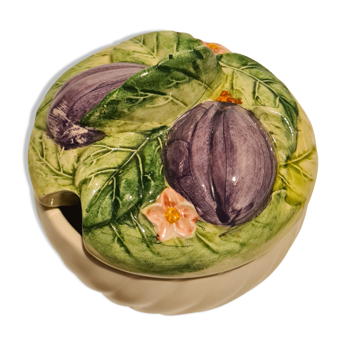 Ceramic sugar bowl decoration with plum bubbles, unsenting