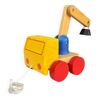 Wooden articulated truck toy