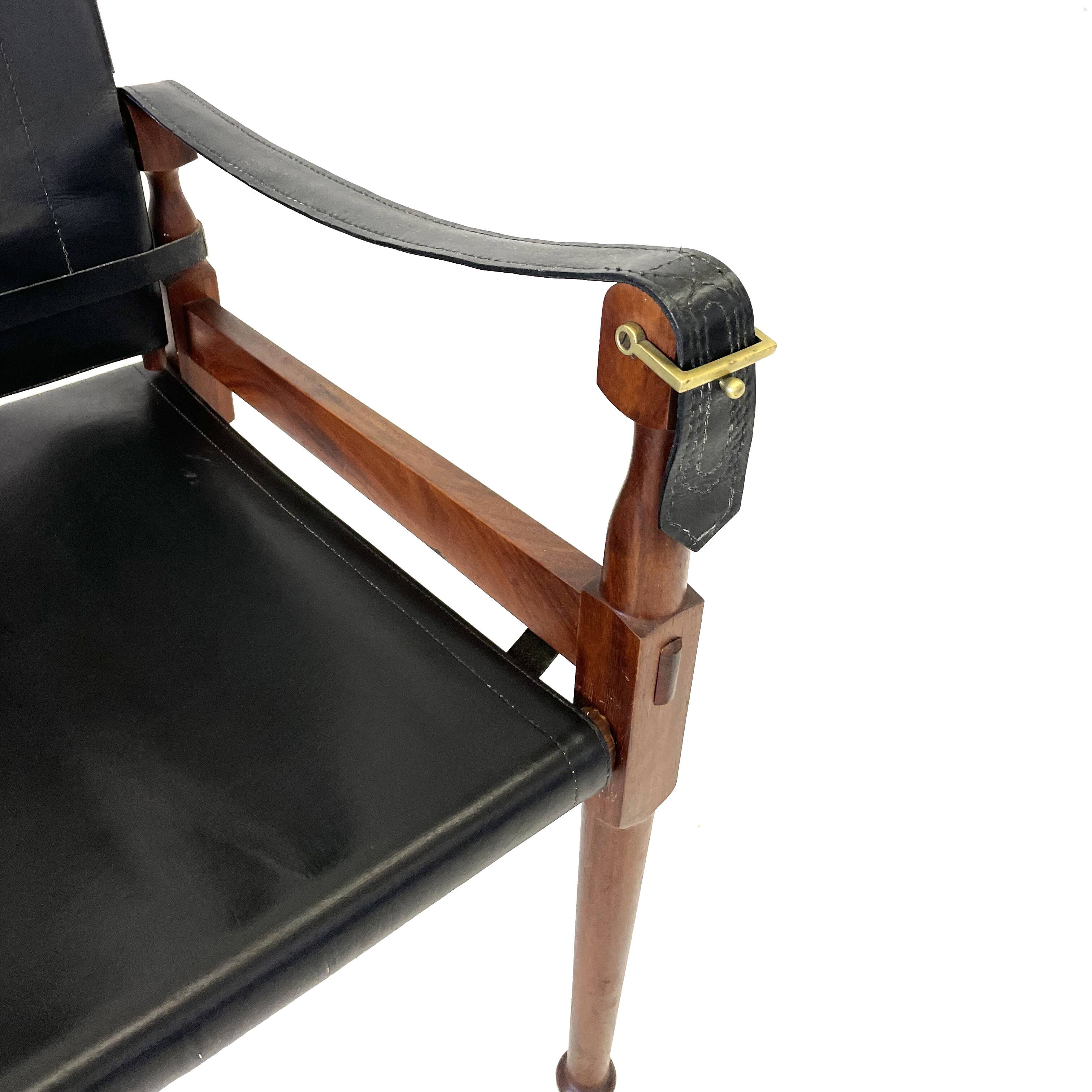Chaises Safaria de M Hayat & Brothers