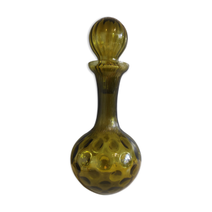carafe verte en verre