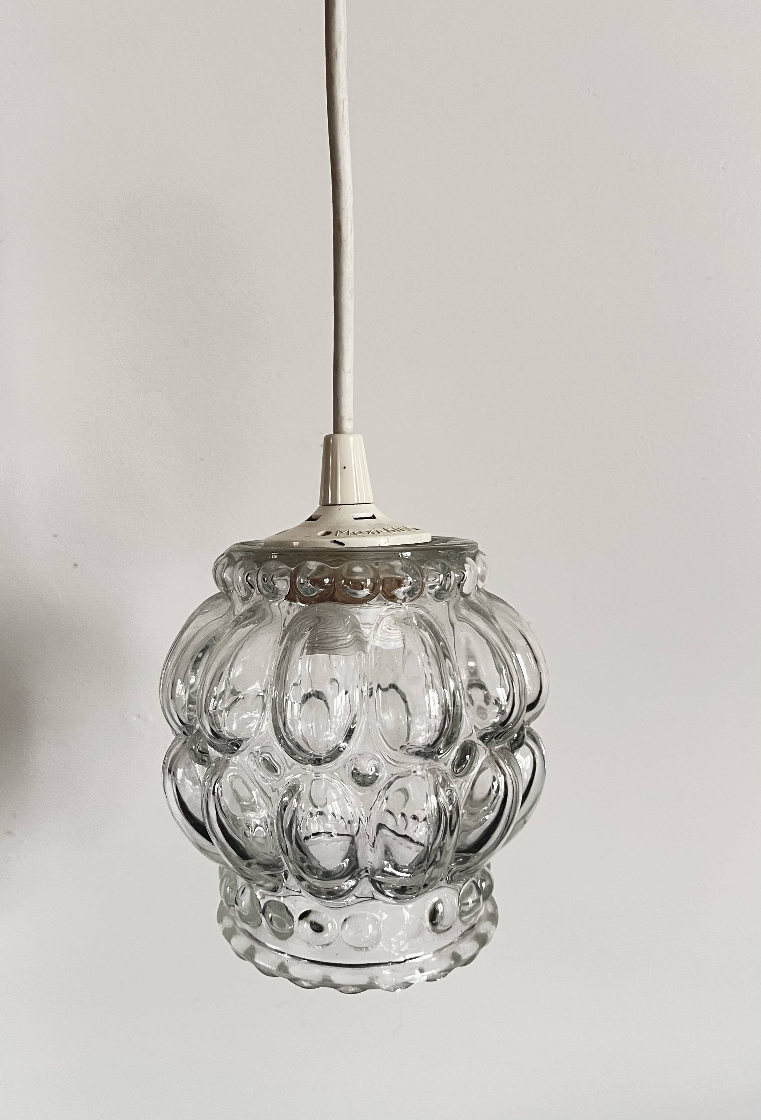 Small bell-shaped suspension in lily of the valley bubble glass