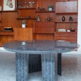 Round table in polished granite 10 seats