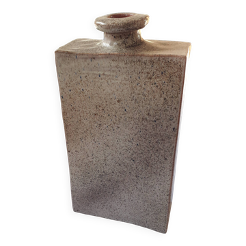 Very original vintage vase in a geometric shape.