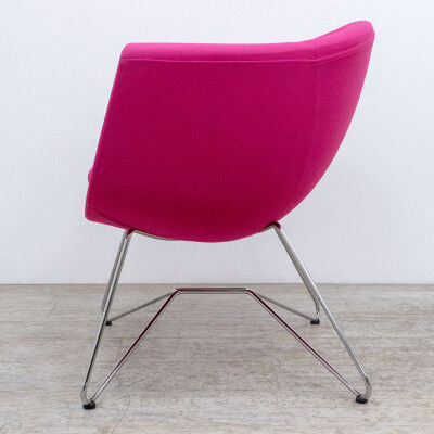 Fauteuil Profim Sorriso 10V en tissu rose et métal chromé