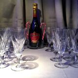 Suite of 16 champagne flutes in baccarat crystal carcassonne model