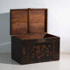 Coffre ancien peint en bois de pin – Chine, vers 1900