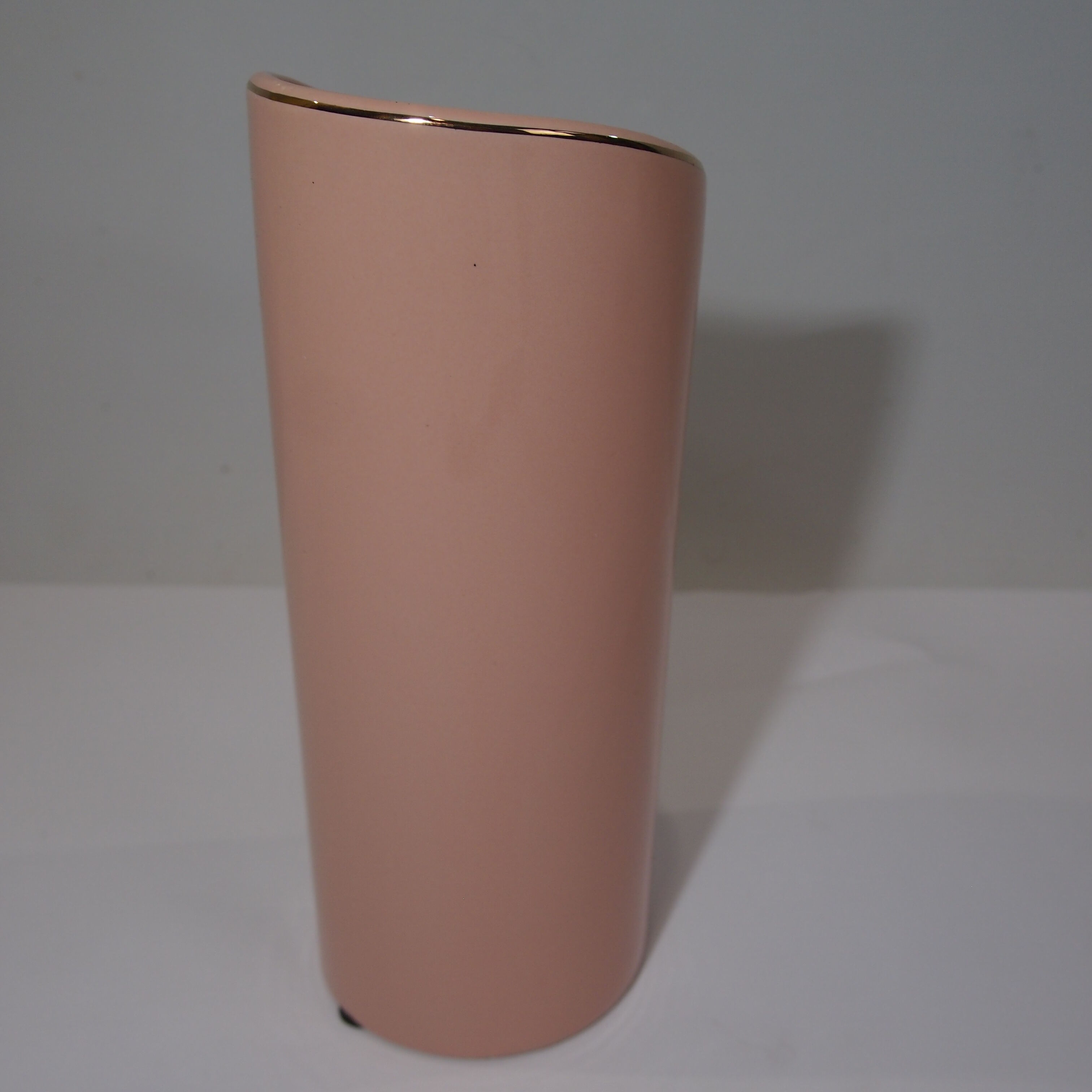 Pink/vintage ceramic vase